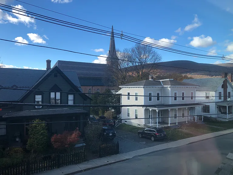 128 Pleasant St #4 — Photo 5
