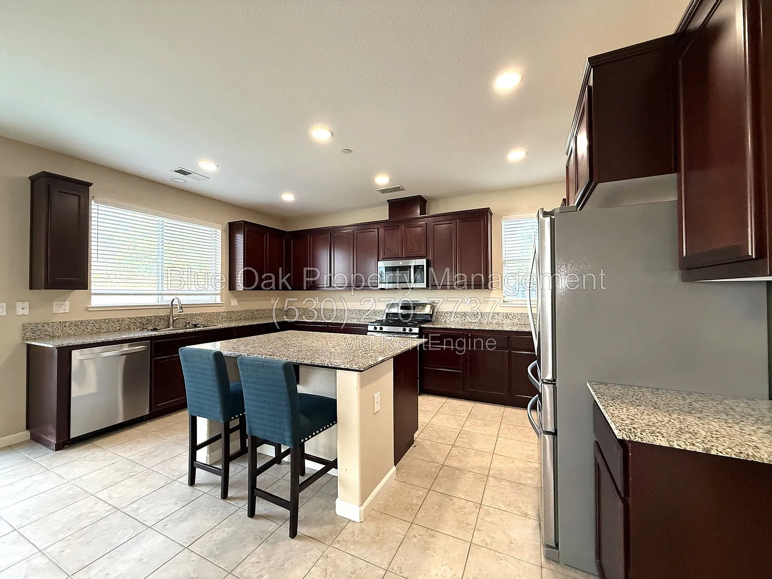 4 bed, 3.0 bath, 2865 sqft, $3,495 — Photo 4