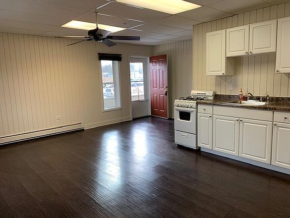 2nd image of 20 E Chicago Ave APT 5