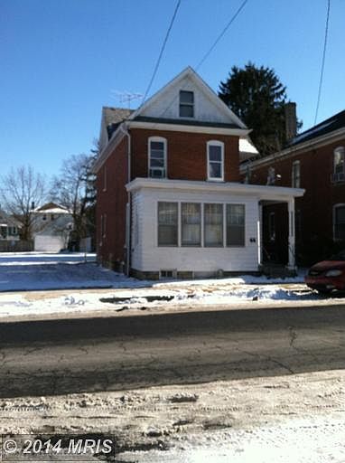 2nd image of 44 N 6th St
