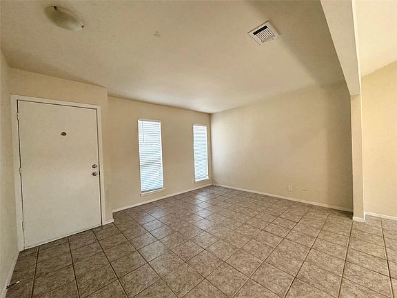 4th image of 7101 Twisted Oaks Dr