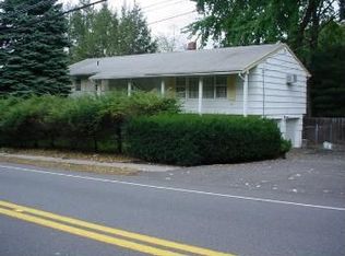 122 Knickerbocker Rd, Demarest, NJ 07627