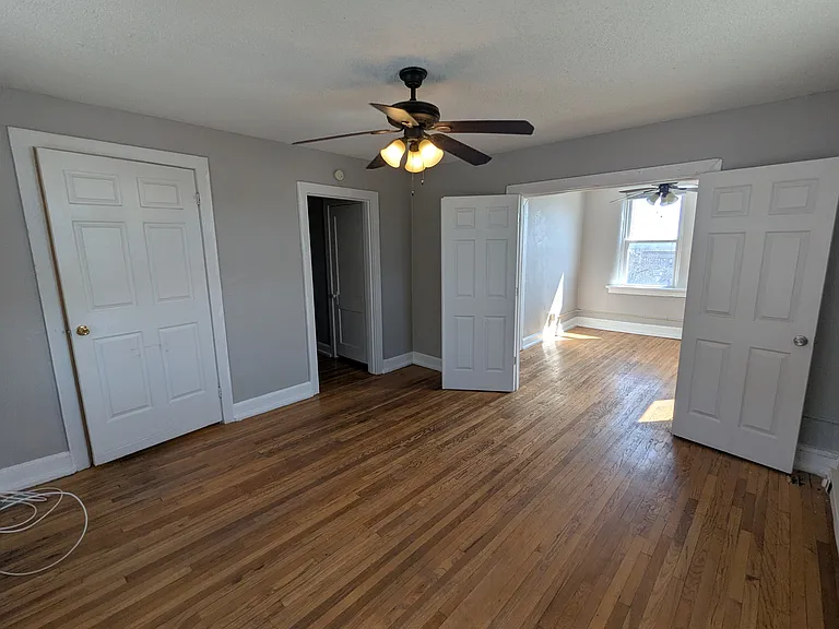 2604 Bellevue Ave #F — Photo 10