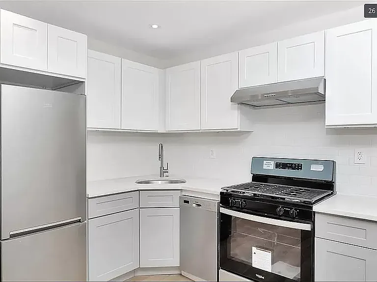 217 Lexington Ave #1 — Photo 9