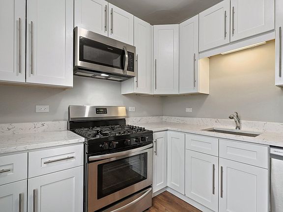 3rd image of 132 S Humphrey Ave #2