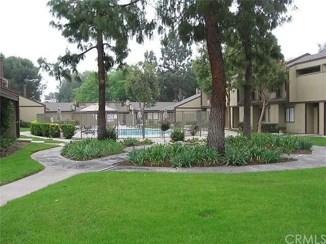 1965 Coulston St #1 — Photo 24