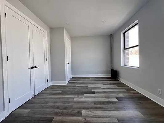 Rented by Keller Williams NYC | media 25