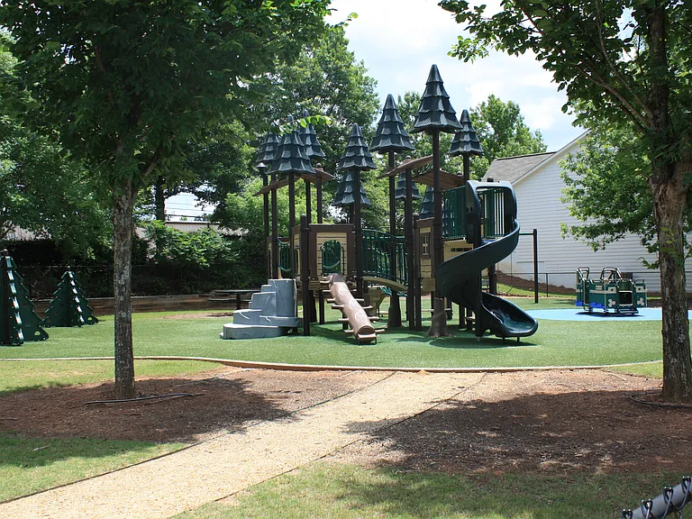 340 Ridge Pointe Dr — Photo 22
