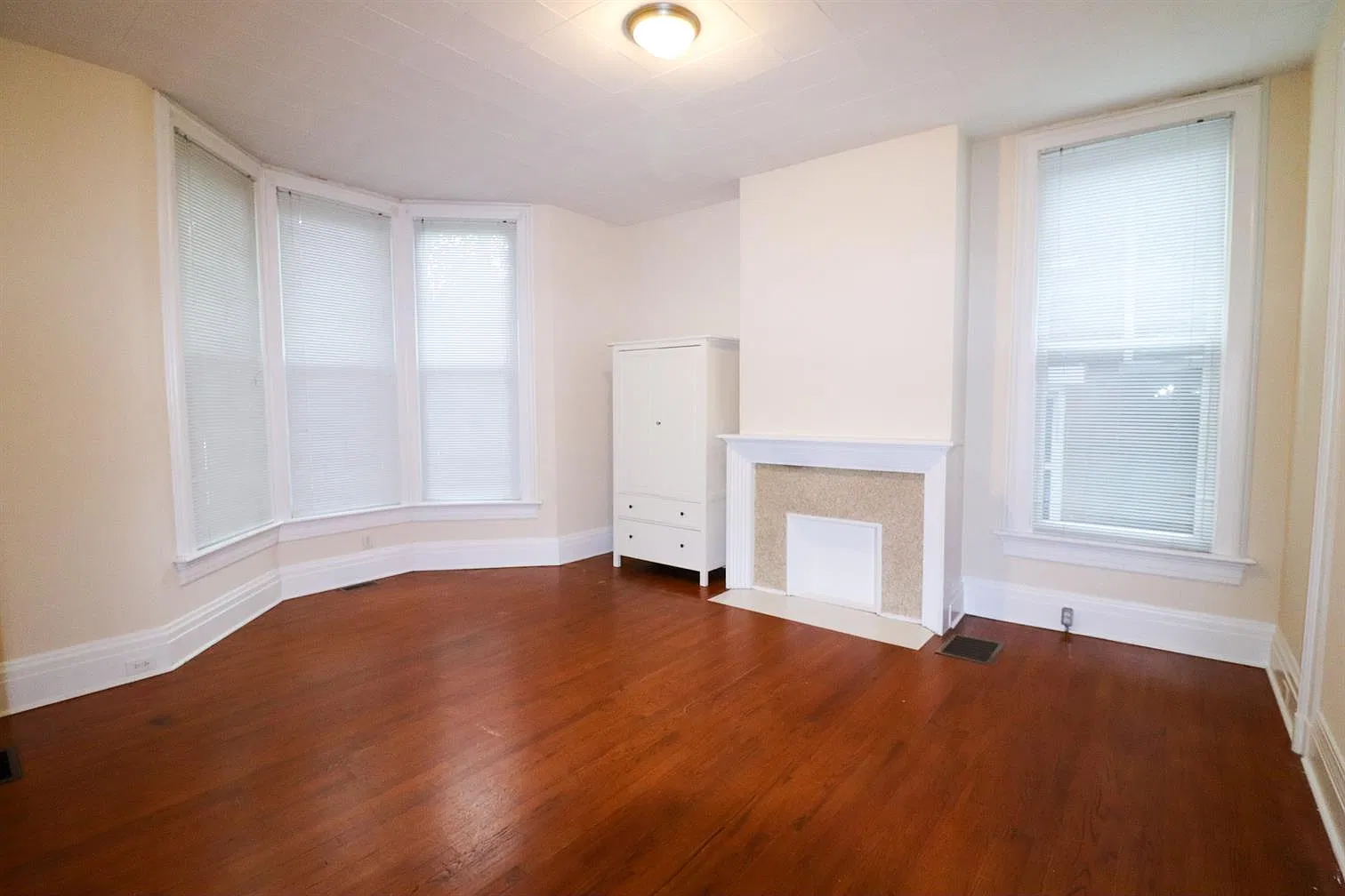 2620 Eden Avenue — Photo 4
