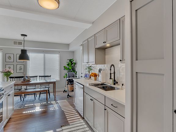4th image of 7020 Heritage Cir #6-2D