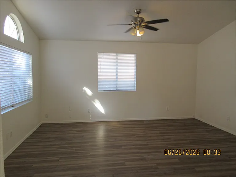 2619 Crozier Ave — Photo 2