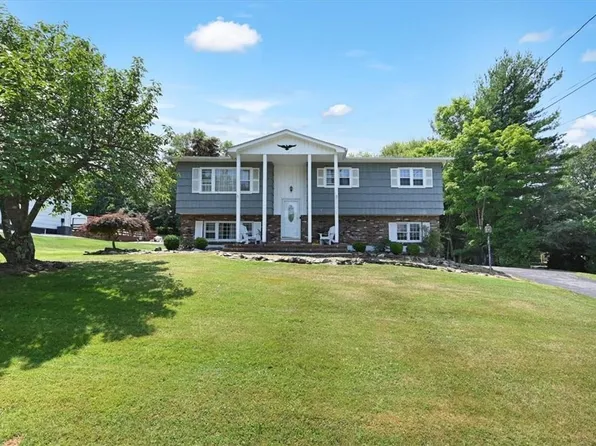 34 Peter Bush Drive, Monroe, NY 10950