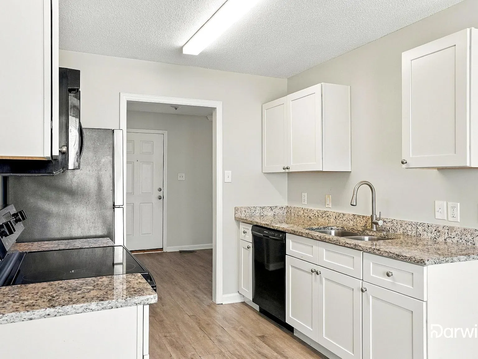 3 bed, 2.0 bath, 1190 sqft, $1,675 — Photo 2