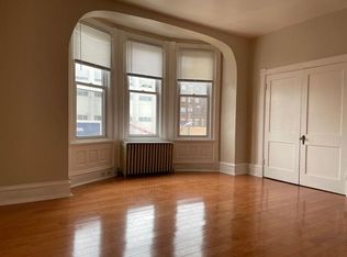 2318 S Broad St #2F, Philadelphia, PA 19145