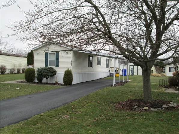 6367 Lambert St #B100, Victor, NY 14564