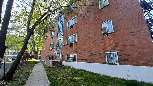 200 Kelton St #21 Photo 1