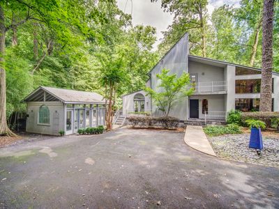 1525 Moores Mill Rd NW, Atlanta, GA, 30327