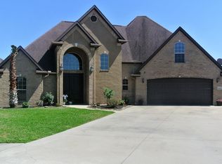 7630 Superior Dr, Nederland, TX 77627