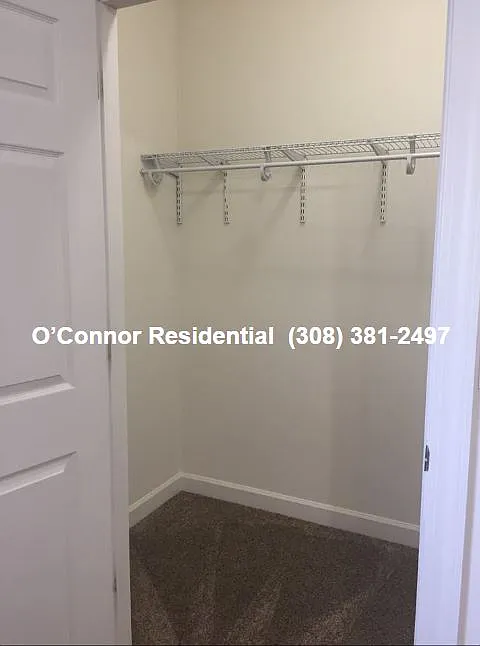 3 bed, 1305 sqft, $1,800 — Photo 3