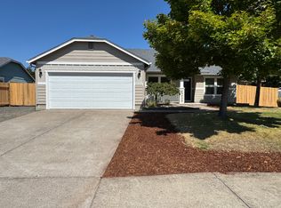 25231 Irenic Ave, Veneta, OR 97487