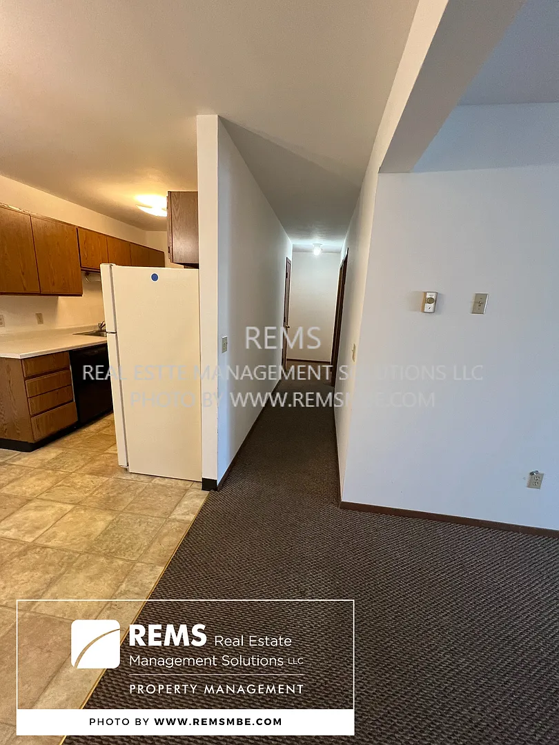 564 East Slifer Street — Photo 2