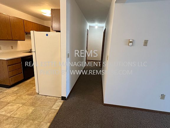 3rd image of 564 E Slifer St #14