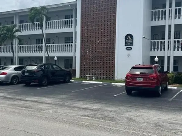 5201 NE 24th Ter #A-206, Fort Lauderdale, FL 33308