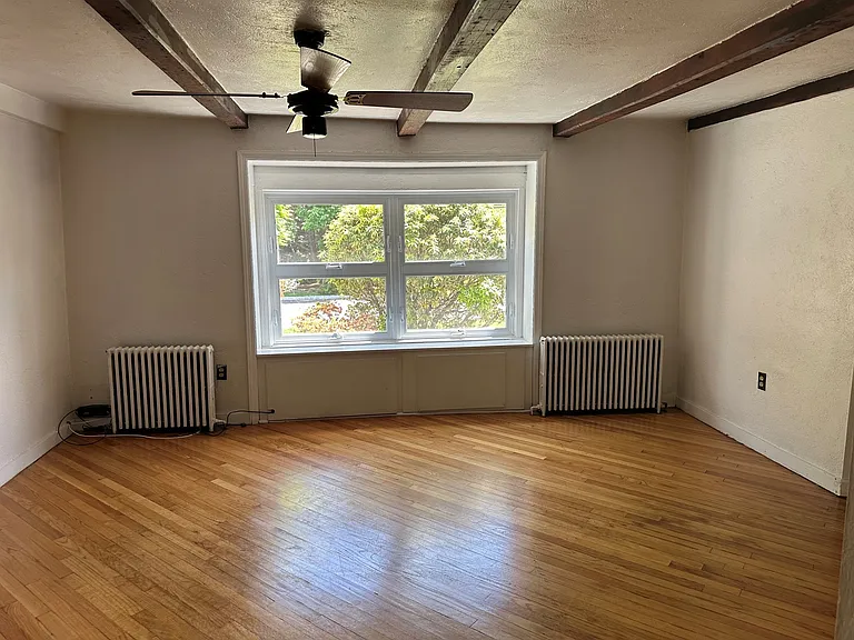 1 Emerson Ln — Photo 8
