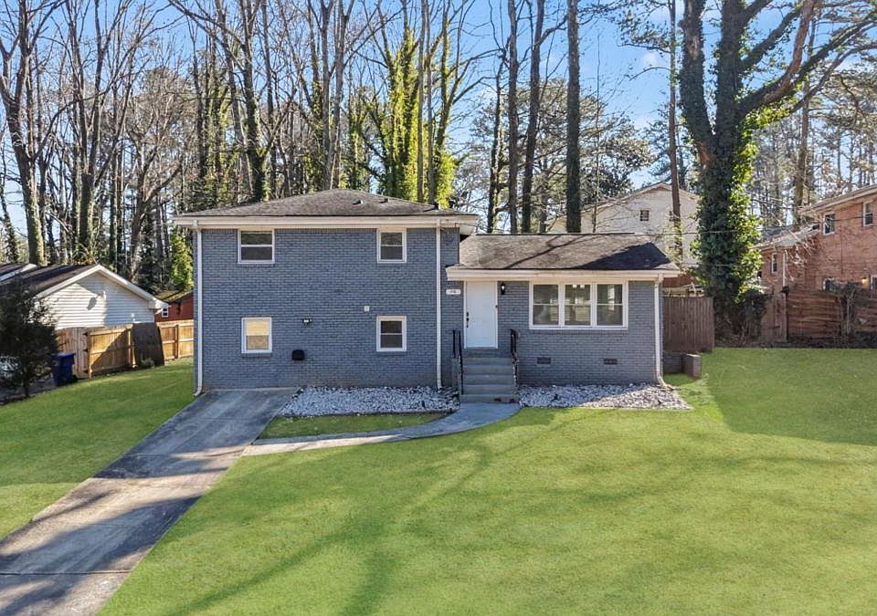 1st image of 1918 Valley Ridge Dr SW