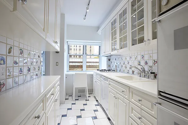 Sold by Compass | media 42