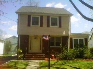 79 Raum Pl, Bergenfield, NJ 07621