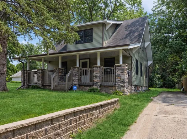 5312 Urbandale Ave, Des Moines, IA 50310