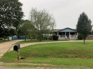 407 Sandhill Rd, Ellisville, MS 39437