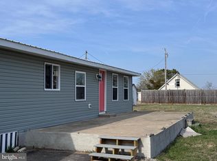 16448 Ball Point Rd, Piney Point, MD 20674