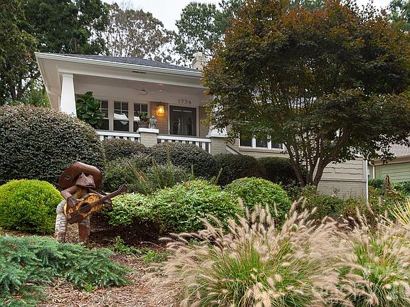 5th image of 1734 Club Rd