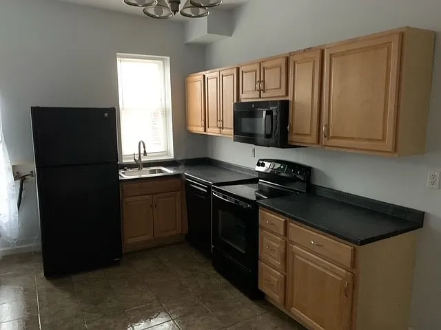 4117 Cleveland Ave — Photo 10