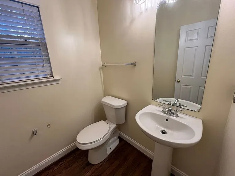 8700 Gooch Ct — Photo 27