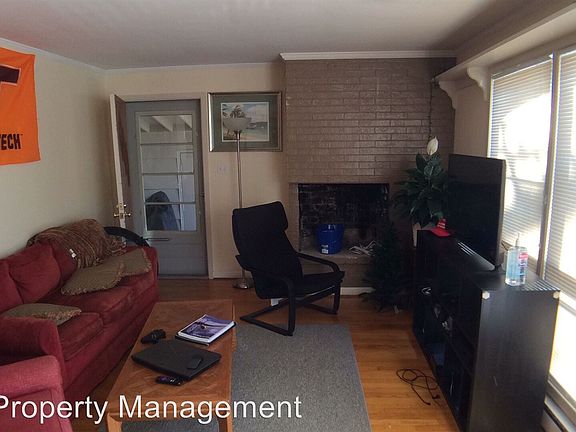 4th image of 700 Burruss Dr