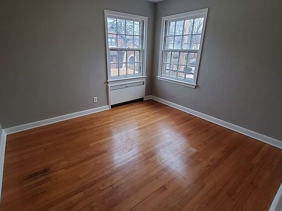 4th image of 512-524 E Henry Clay St #518-4