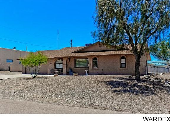 3rd image of 1551 Chandler Dr