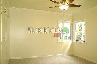 4th image of 5257 Cahuenga Blvd