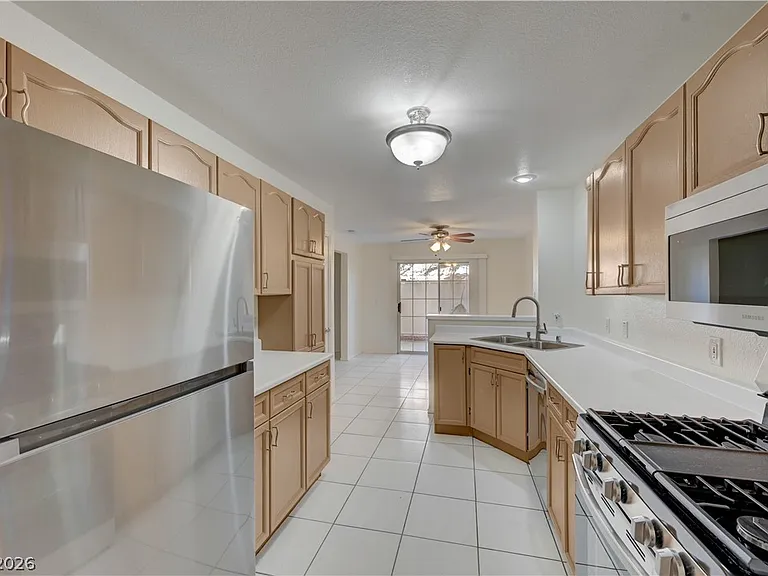 8039 Teresita Ave — Photo 6