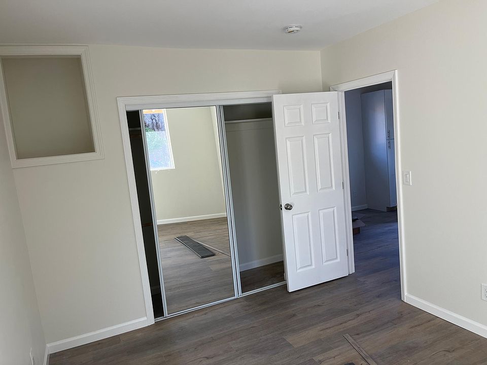 1st image of 3193 Carlton Dr