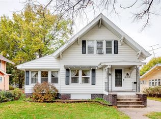 2016 E 12th St, Des Moines, IA 50316