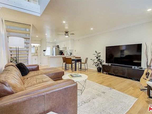 5th image of 5951 Canterbury Dr Unit 1