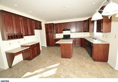 4th image of 216 Mill Race Dr