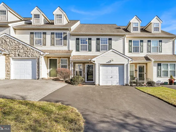 40 Heron Dr, Denver, PA 17517