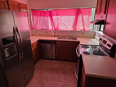 313 Sunnyside Dr Photo 1