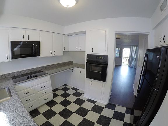 4th image of 600 N Knowles Ave APT 9