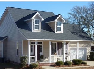 38 Magnolia Ln, Lugoff, SC 29078